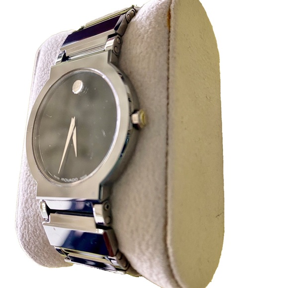 $2,495 Movado Titanium Classic SR - Picture 2 of 16